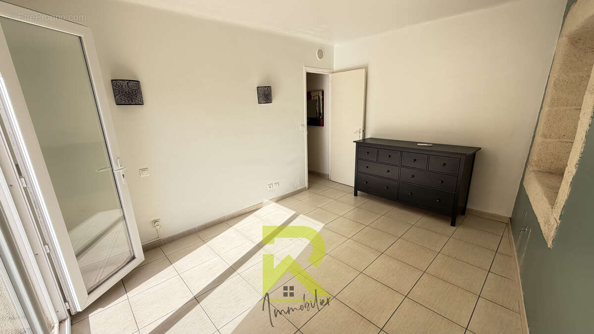 A Florensac   Spacieux appartement F7 avec grandes terrasses - photo 8