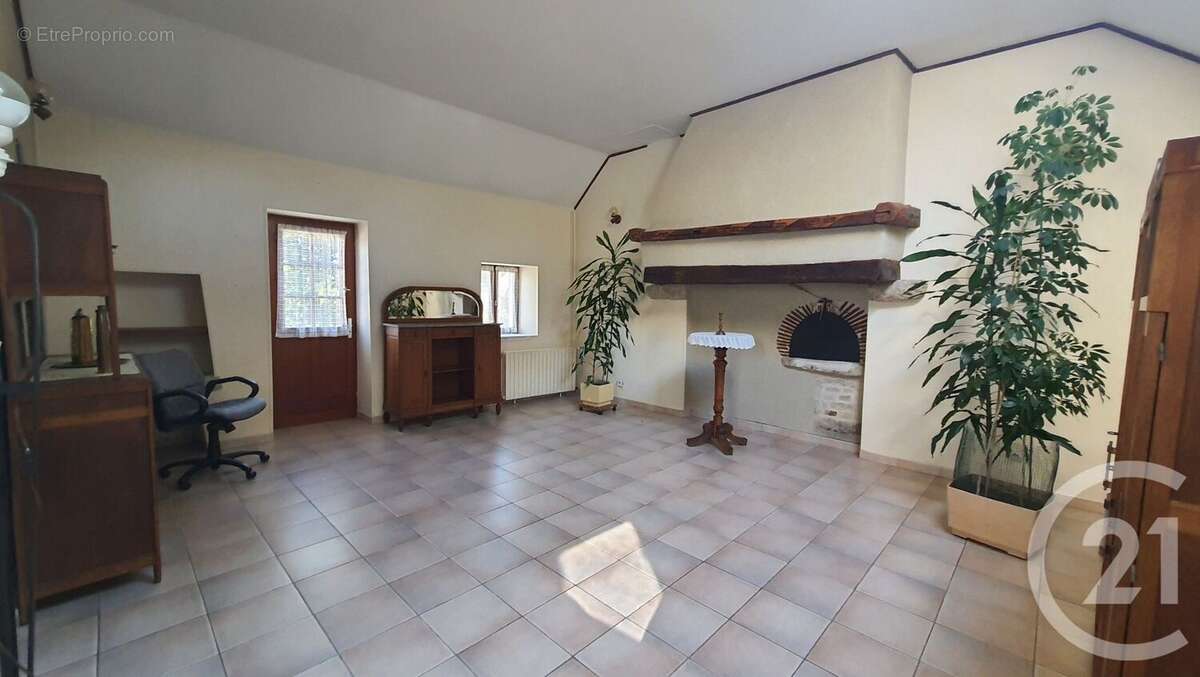 Maison à CORVOL-L&#039;ORGUEILLEUX