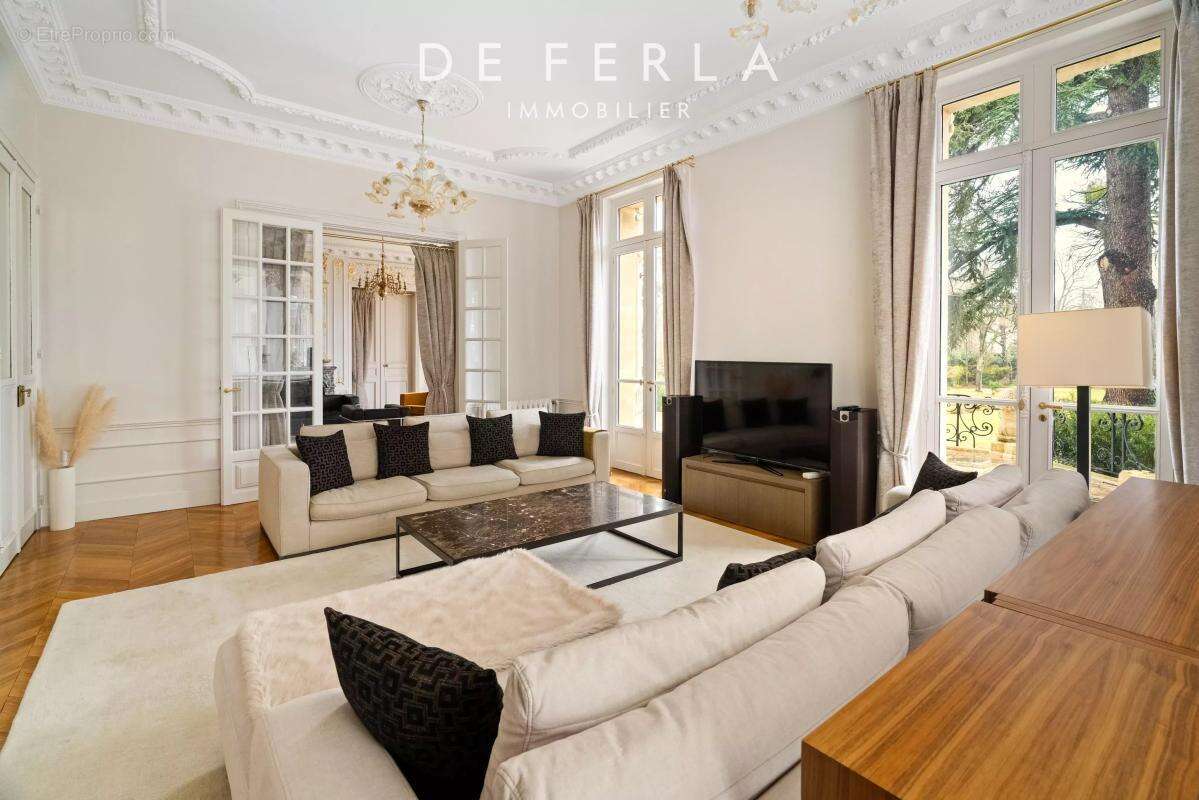 Maison à LE VESINET