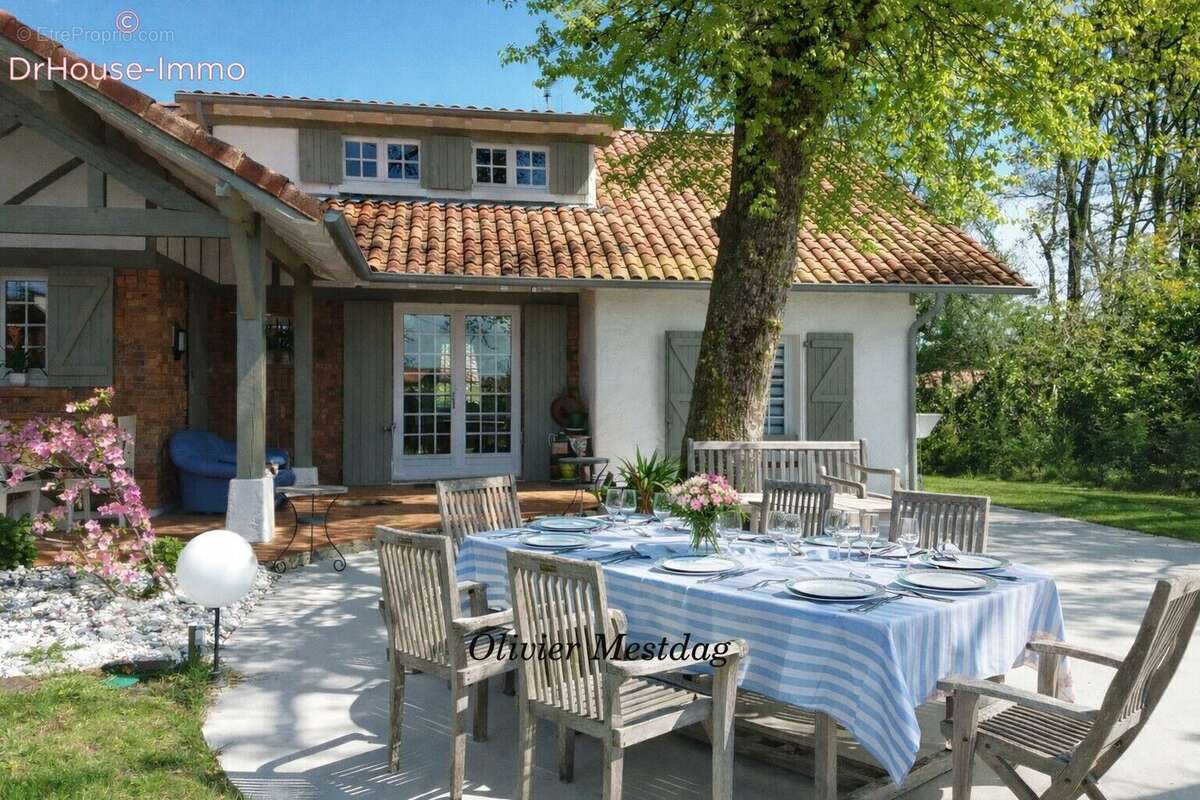 Maison 145 m² à Saint-Vincent-De-Tyrosse  - photo 11