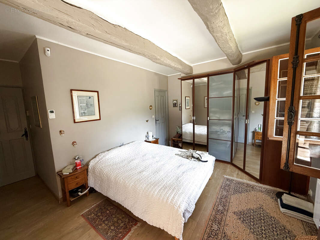 Maison à REGUSSE