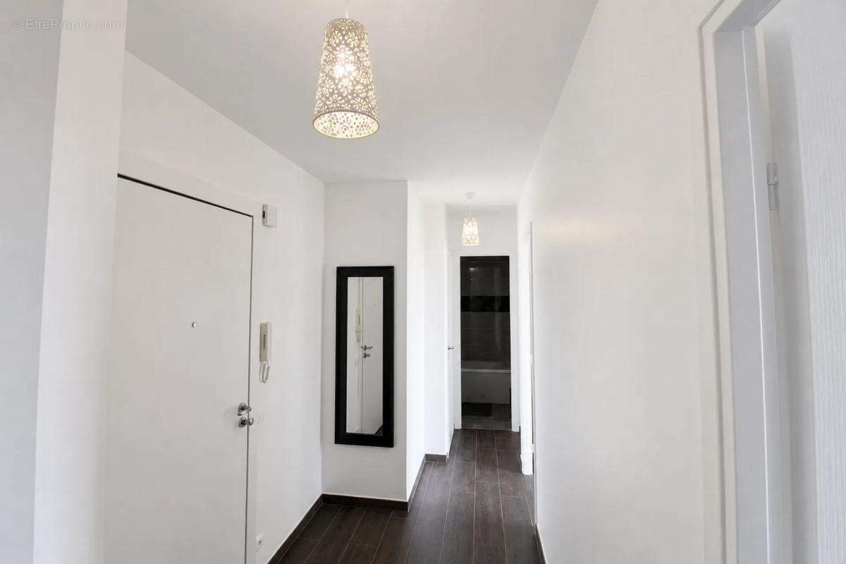 Appartement à ROQUEBRUNE-CAP-MARTIN