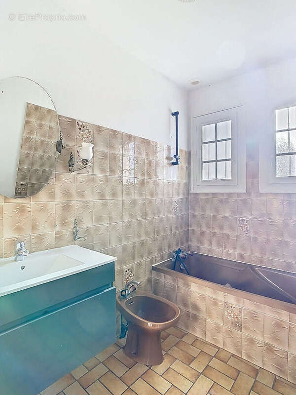 Maison à SAINT-JUNIEN