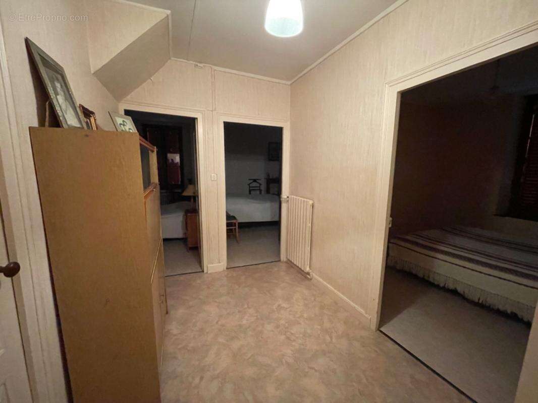 Maison en pierre en bon état avec dépendance 85500€ - photo 36