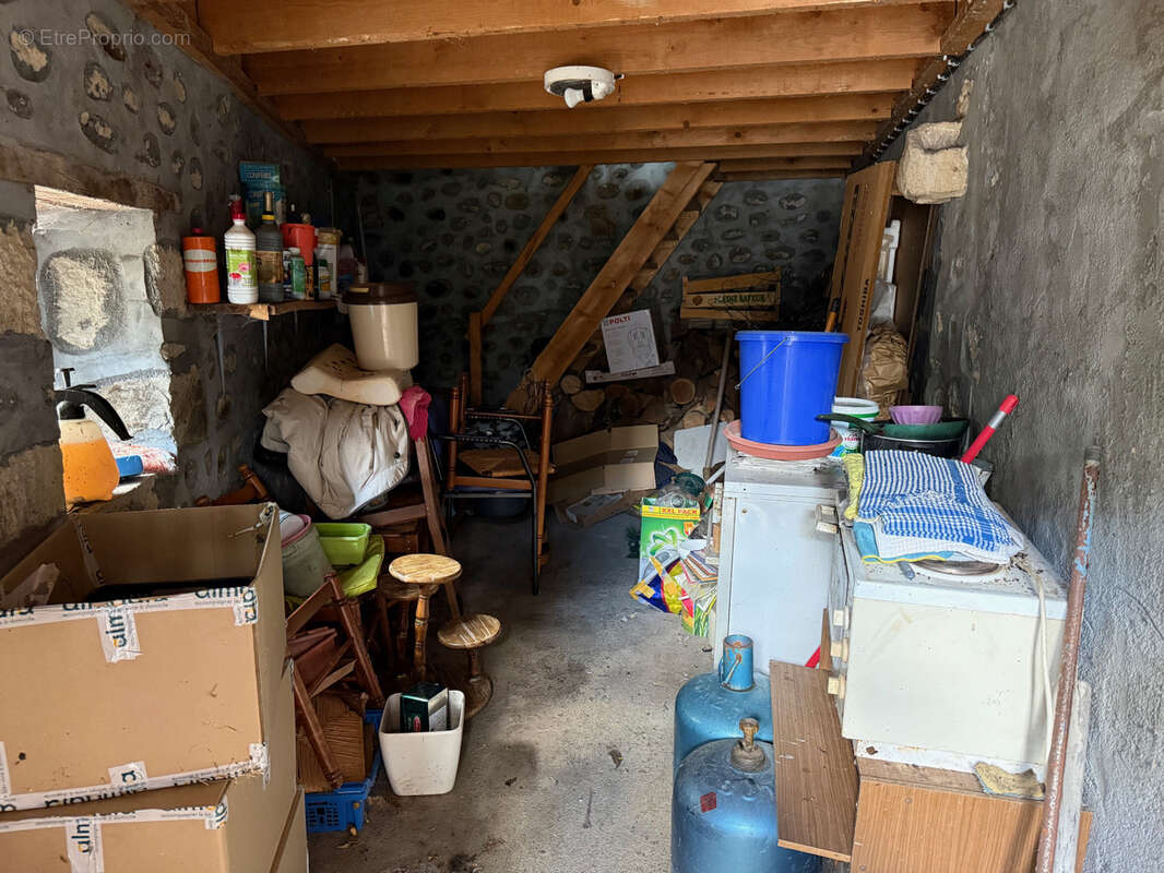 Auv 1224 : Maison en pierres, garage, vue superbe, 822m2 - photo 48