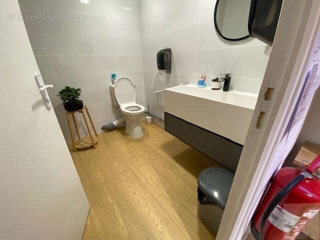 Commerce à AIX-LES-BAINS