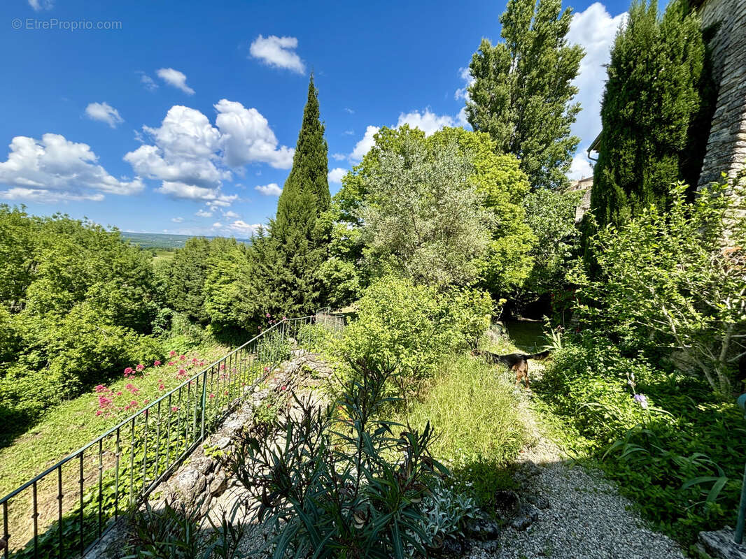 Maison à GRIGNAN