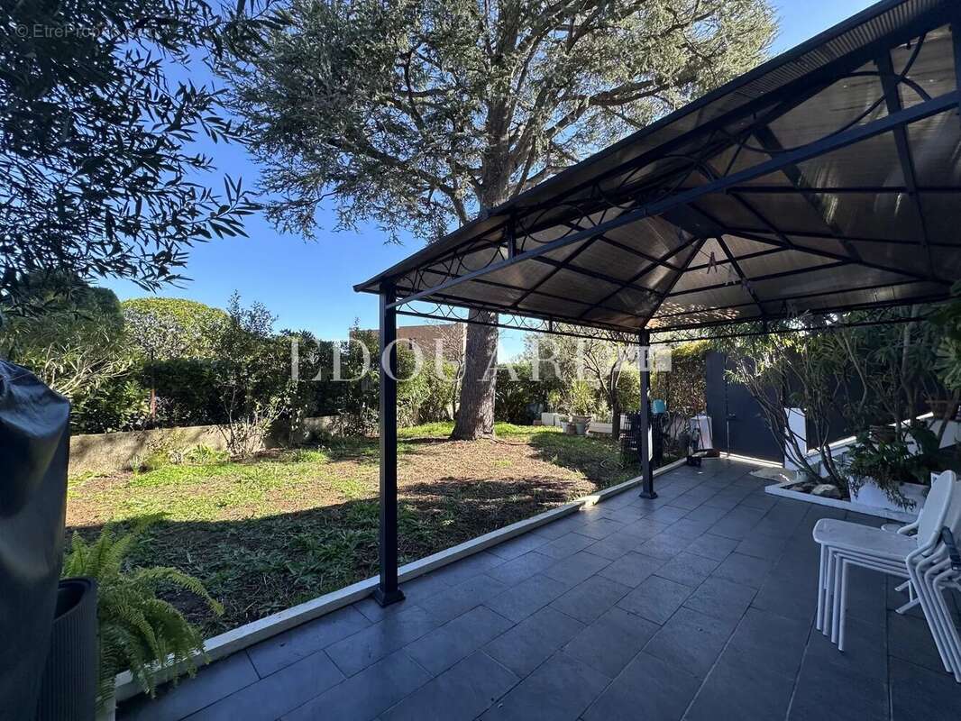 Appartement à ROQUEBRUNE-CAP-MARTIN
