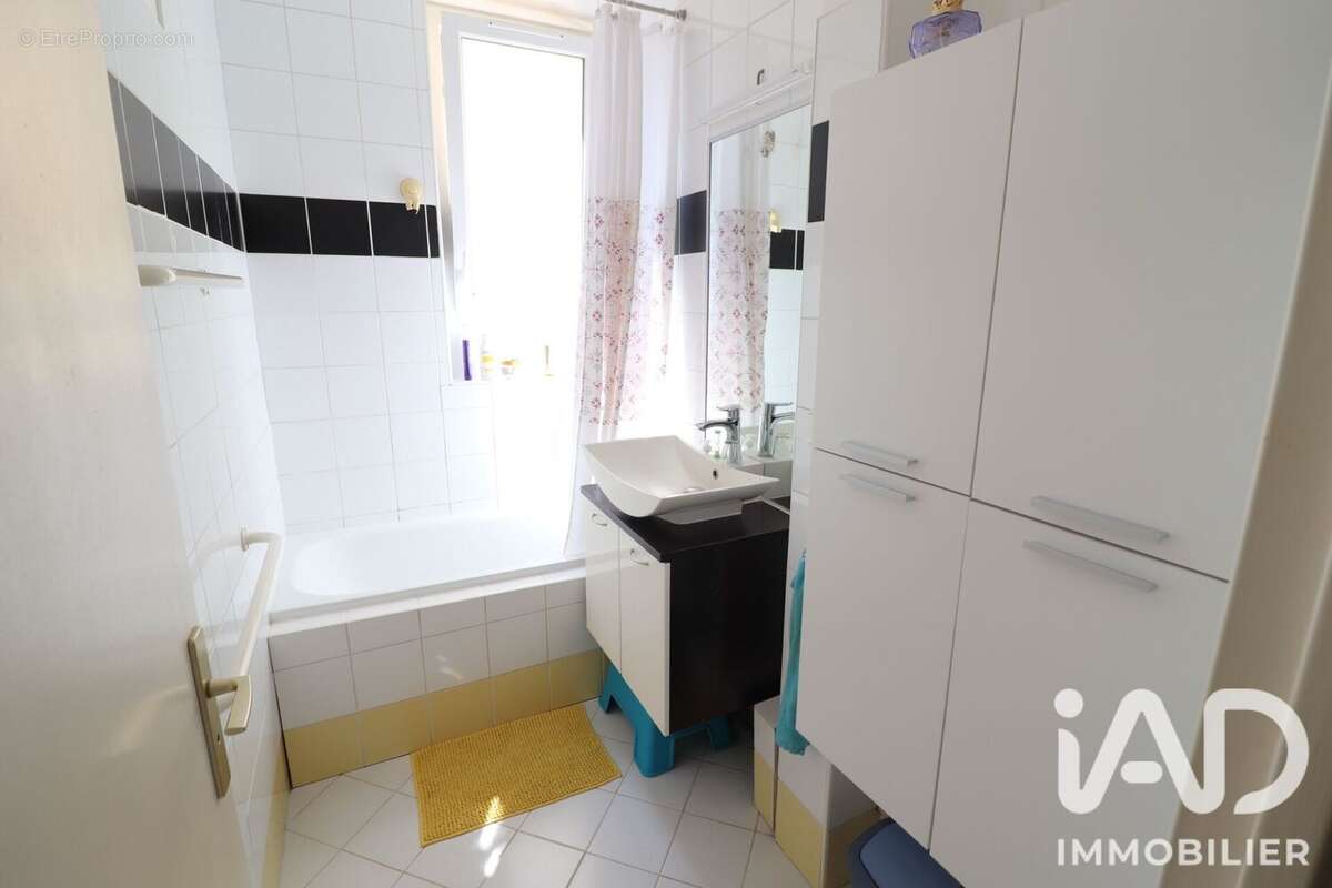 Appartement 70 m² à Avon  - photo 6