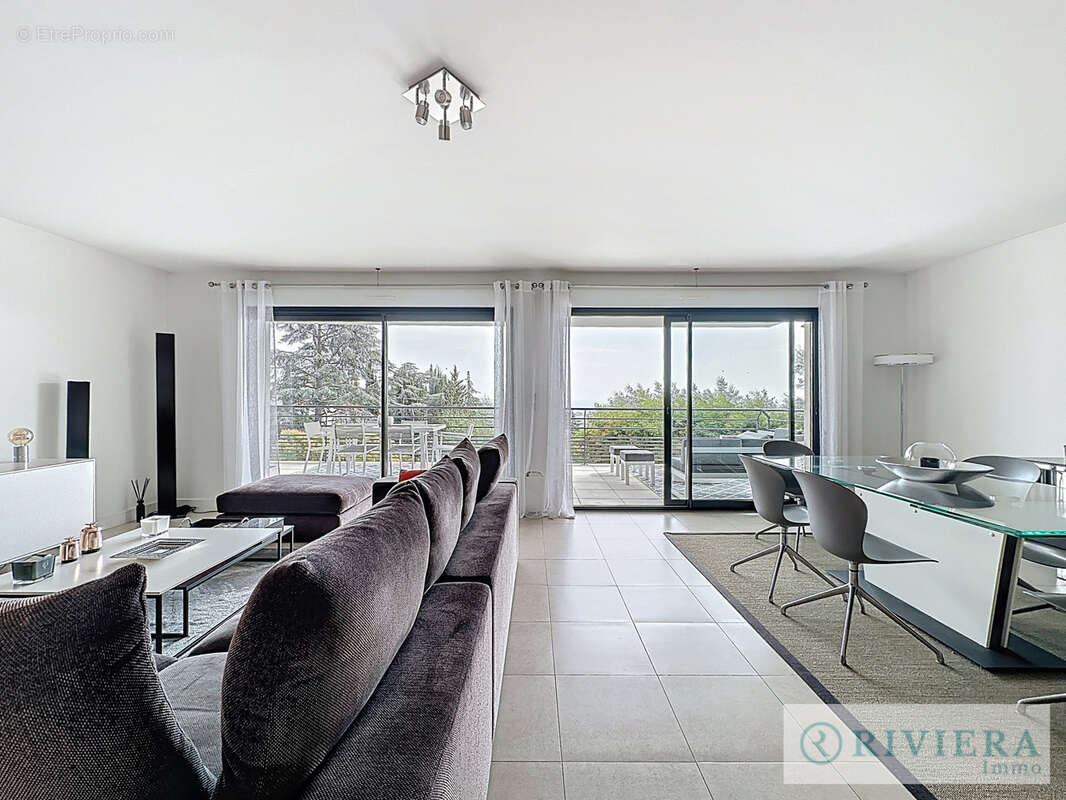 Maison à MANDELIEU-LA-NAPOULE