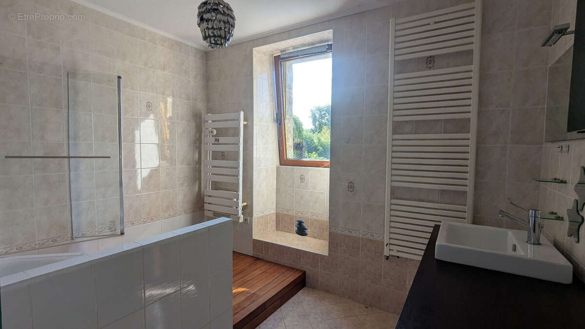 Maison à SAINTE-SEVE