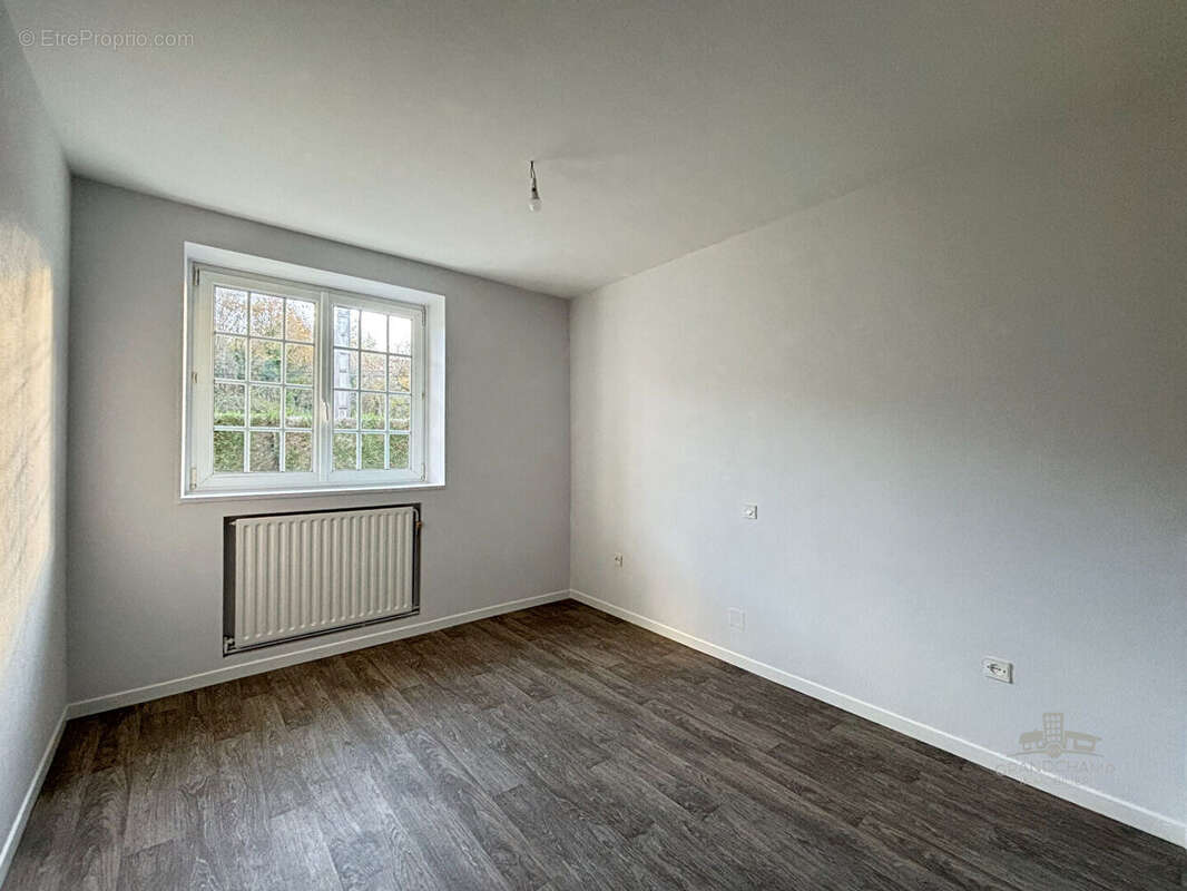 HERIC - 5 Chambres - photo 9