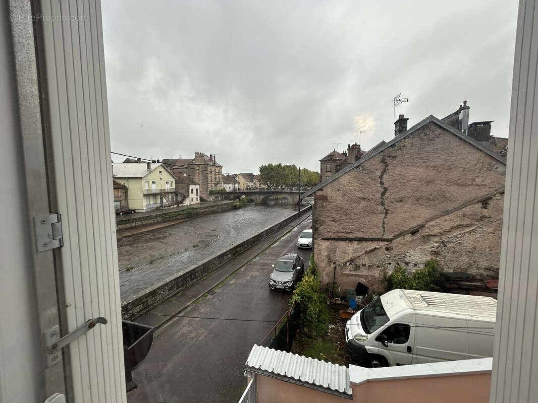 Maison à SAINT-LOUP-SUR-SEMOUSE