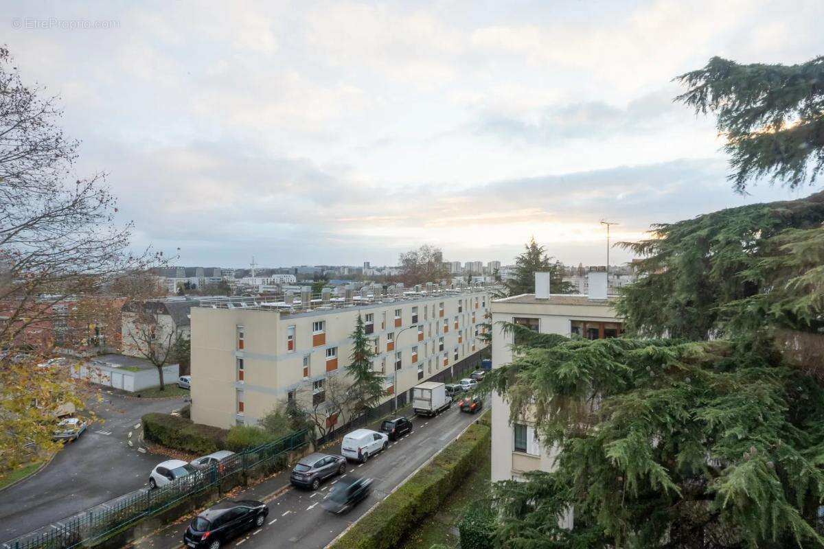 Appartement à ROSNY-SOUS-BOIS