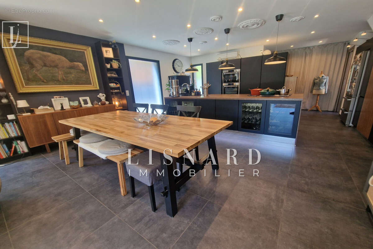 Maison 130 m² à Vallauris  - photo 3