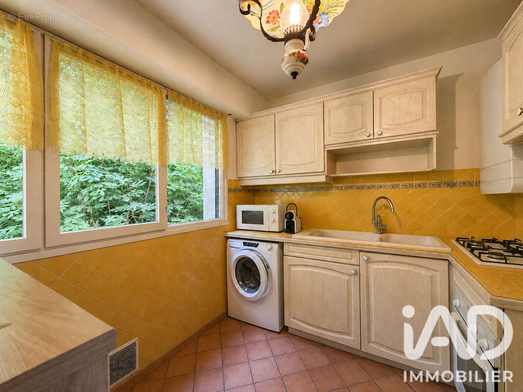 Appartement 44 m² à Villeneuve-Loubet  - photo 8