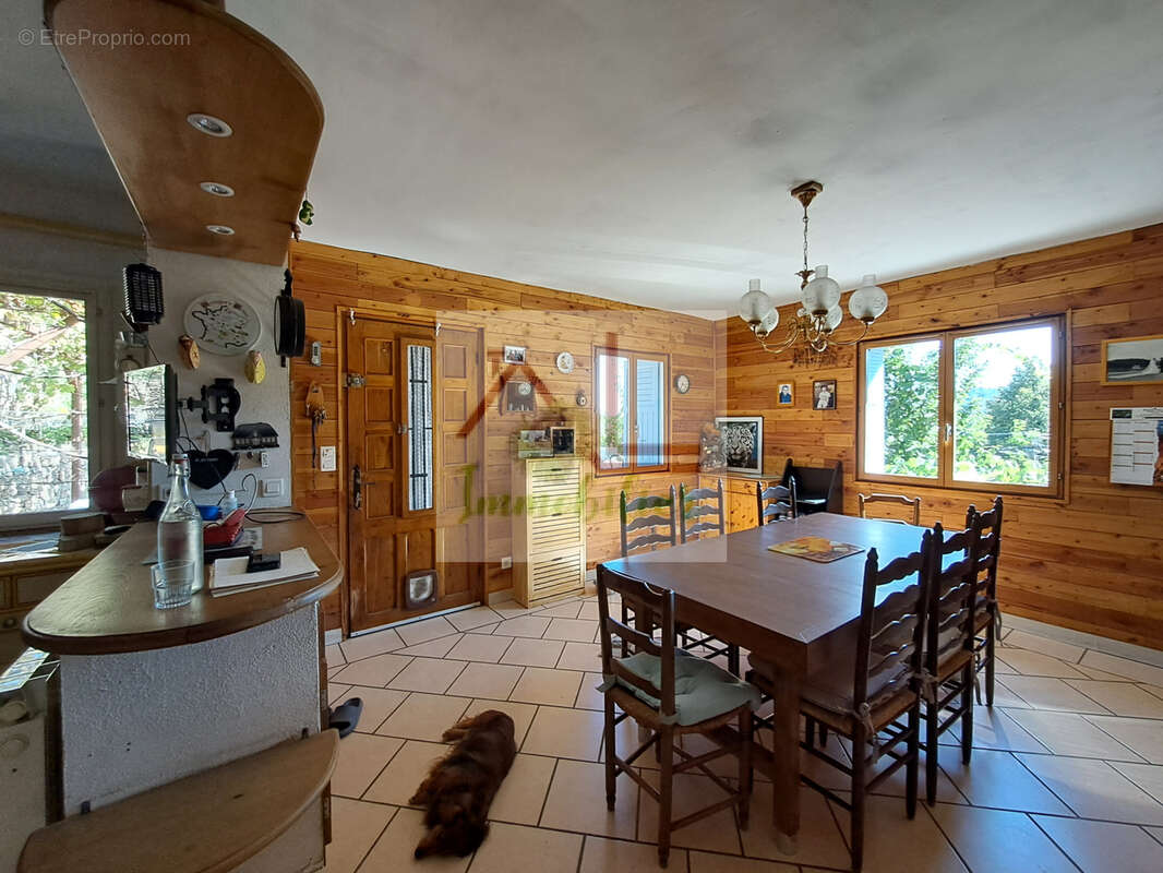 Maison à SENECHAS