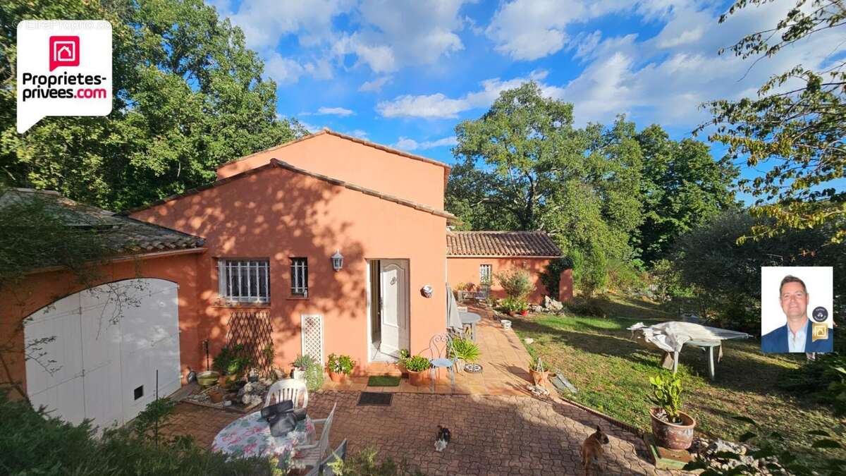 Maison à SAINT-CEZAIRE-SUR-SIAGNE