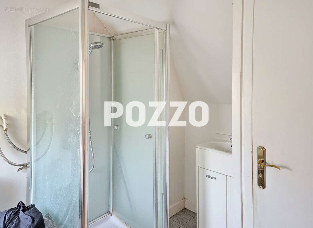A Vendre Maison individuelle en pierre à Bernières sur  Mer (14990) - photo 8