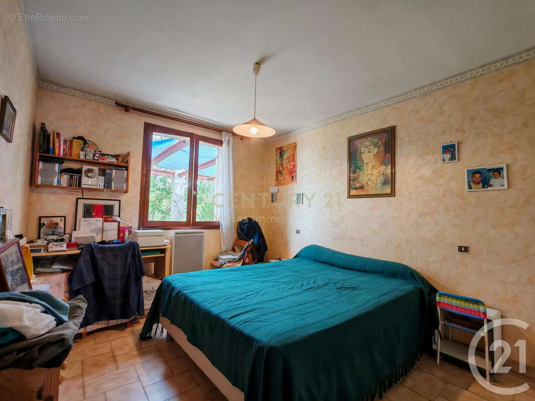 Maison à COURNONTERRAL