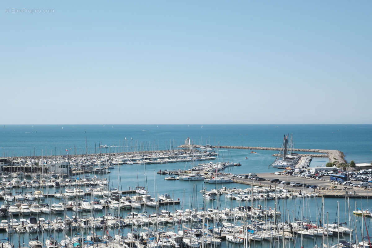 Appartement à LA GRANDE-MOTTE