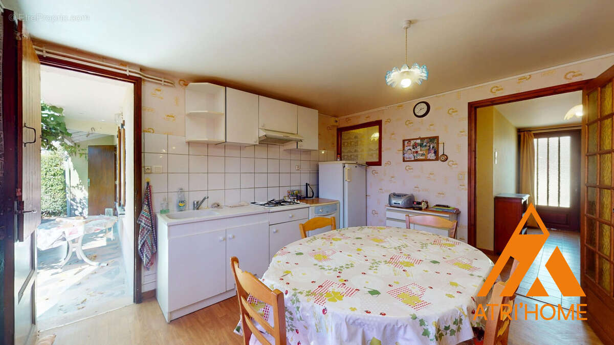 Maison 120 m² à Ytrac  - photo 8