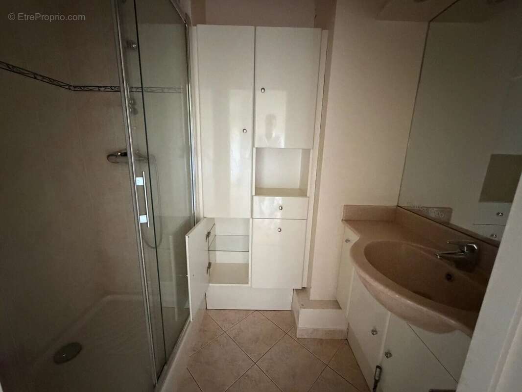 EXCLUSIF ! Auxerre - Appartement F4 avec balcon et ascenseur - photo 5