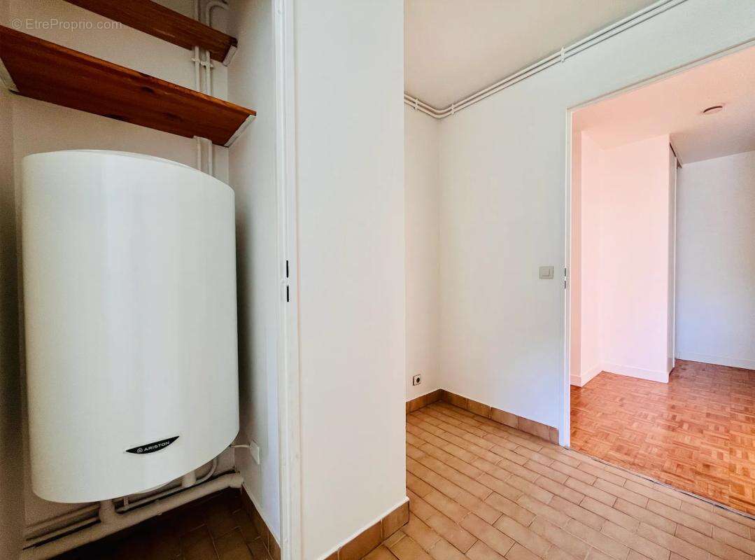Appartement à LA GARENNE-COLOMBES