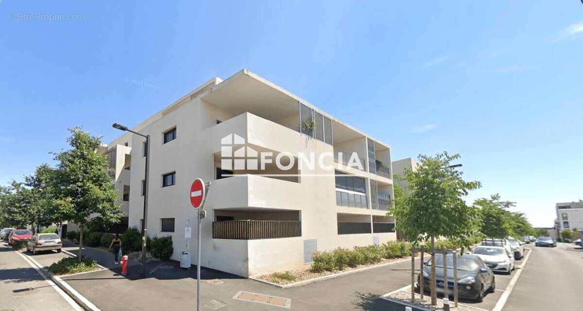 Appartement à SAINT-JEAN-DE-VEDAS