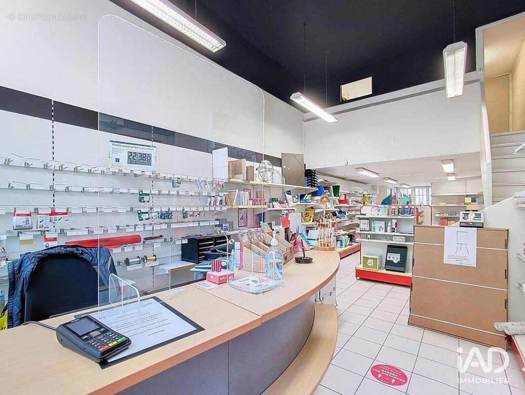 Photo 1 - Commerce à LYON-3E