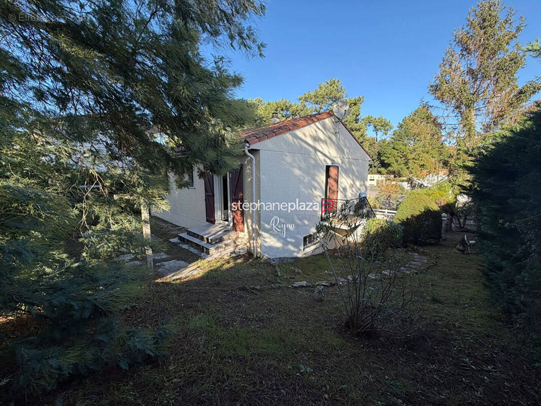 Maison à SAINT-GEORGES-DE-DIDONNE