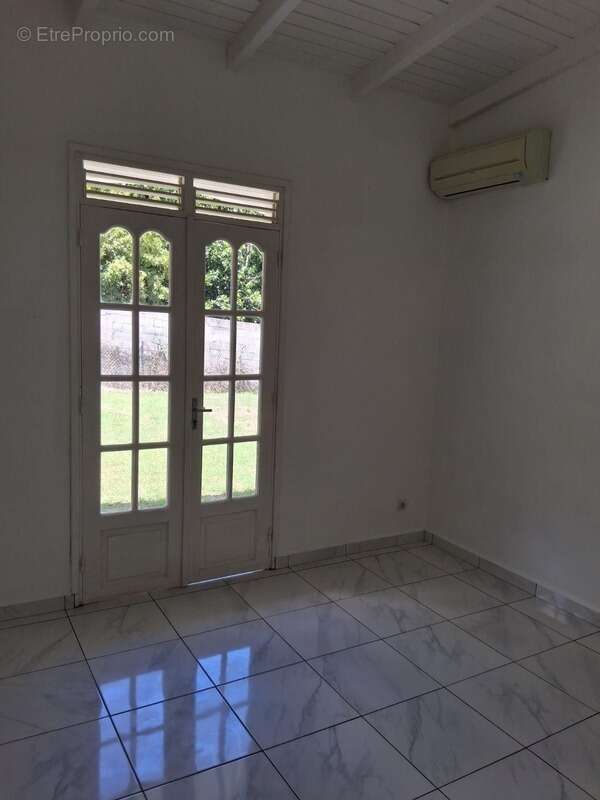 Maison à SAINTE-ANNE