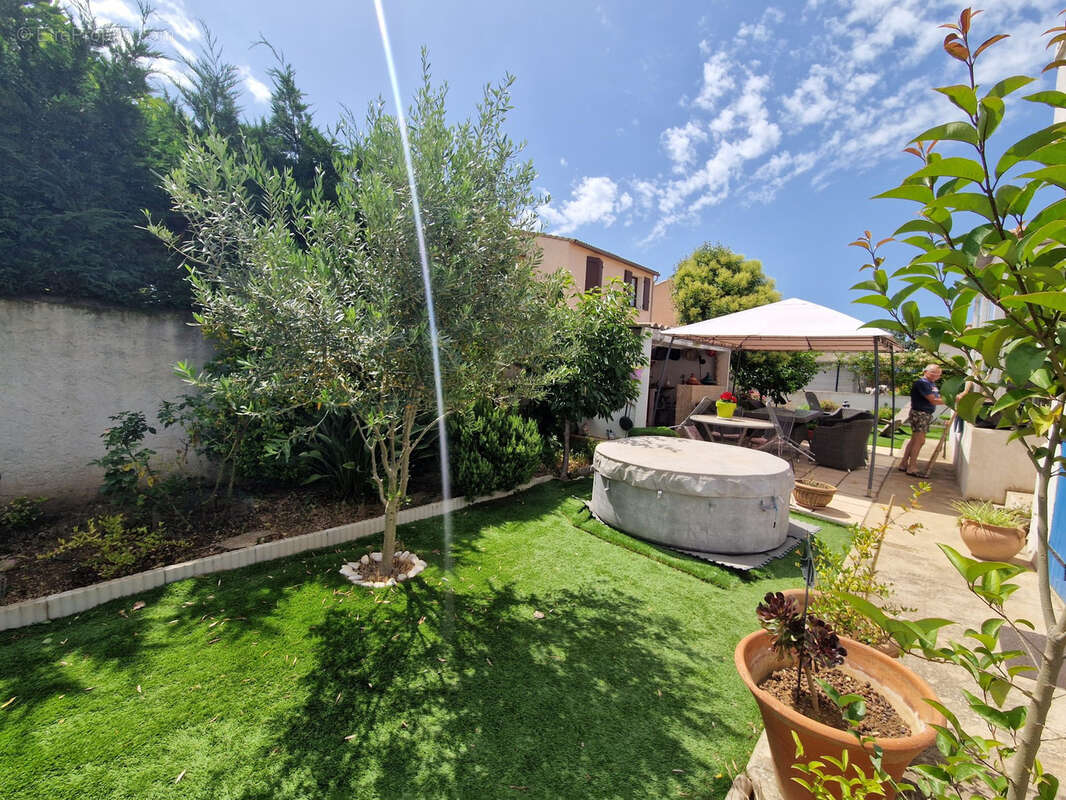Six-Fours-Les-Plages - Maison de plain-pied au calme - photo 3