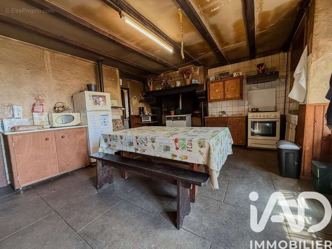 Maison 60 m² à Oradour-Saint-Genest  - photo 3