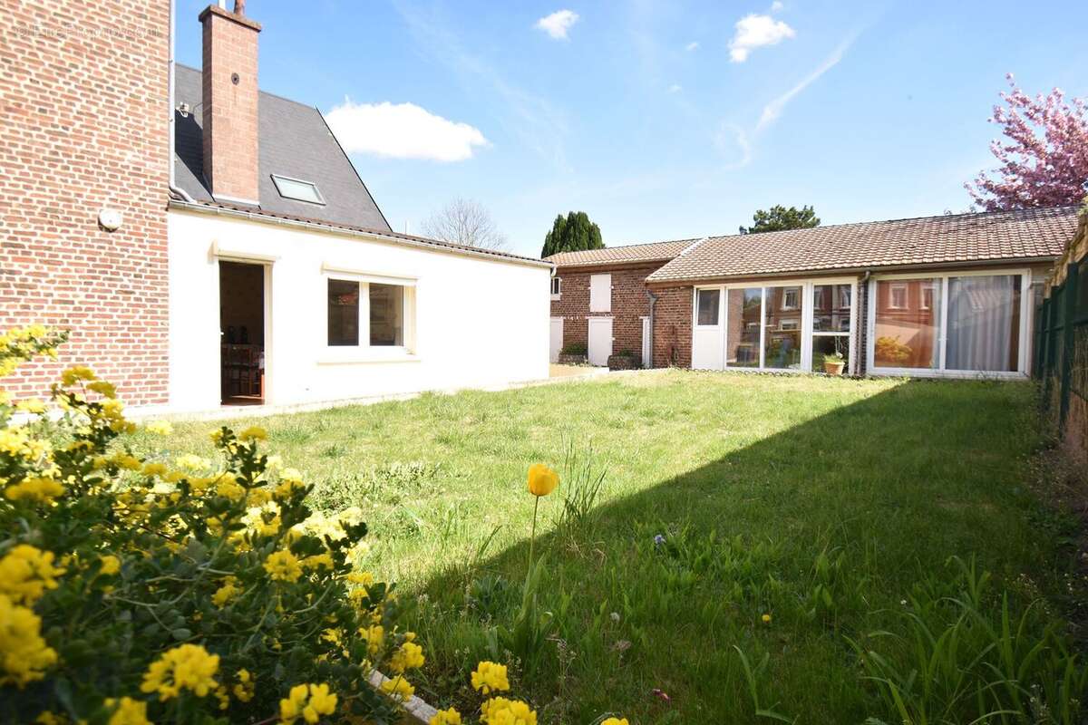 Maison 107 m² à Marcoing  - photo 2