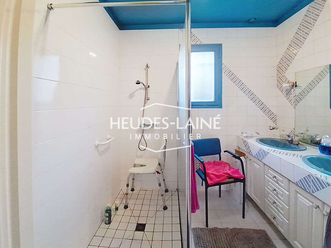 Maison à SAINT-LAURENT-DE-CUVES