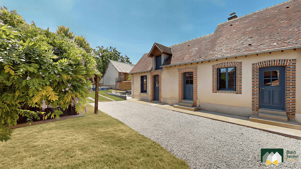 Maison à LEVES