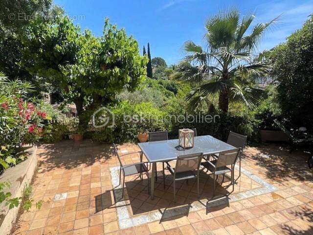 A Les Arcs (Var) - Maison de village avec jardin et garage - photo 10