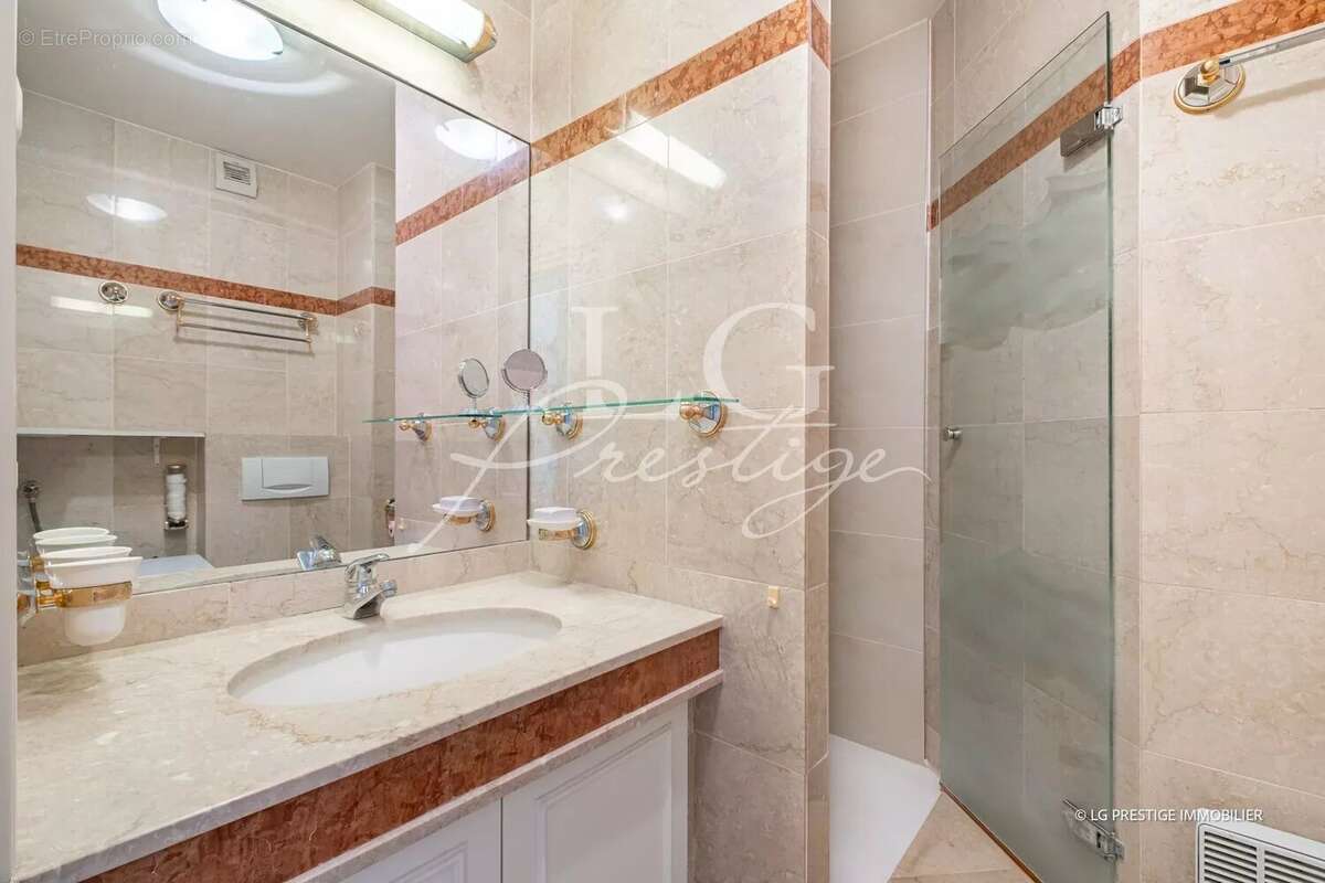 Appartement à THEOULE-SUR-MER