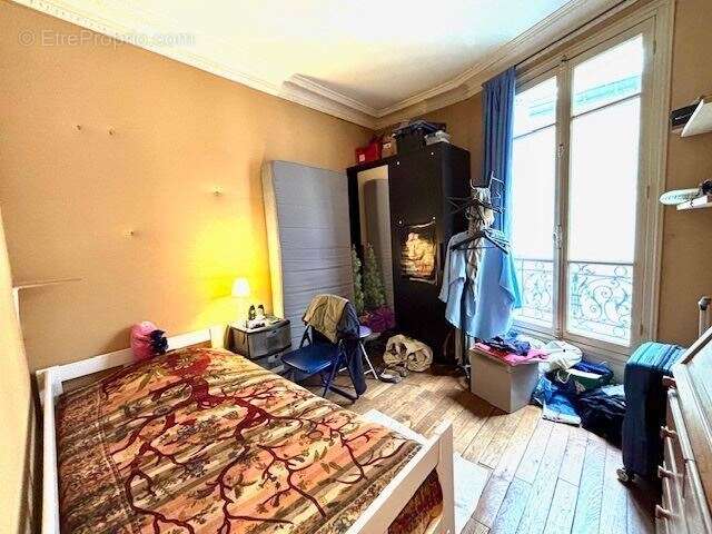 Appartement à PARIS-7E