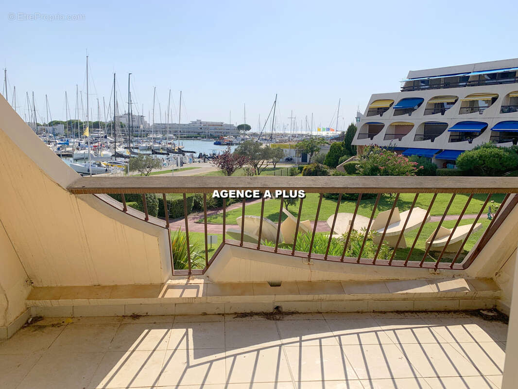 A vendre - studio vue port plage nord - photo 2