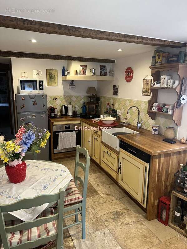 Appartement à GREOLIERES