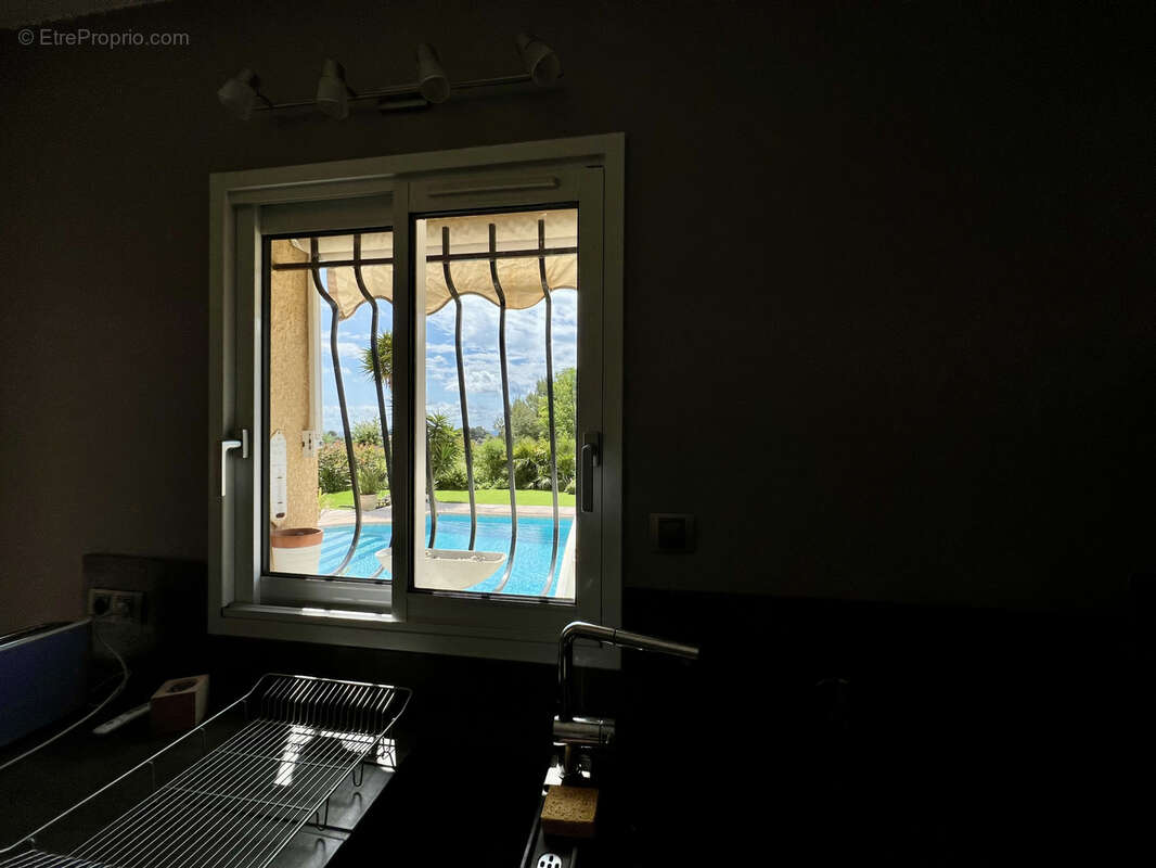 Maison à SAINT-LAURENT-DU-VAR