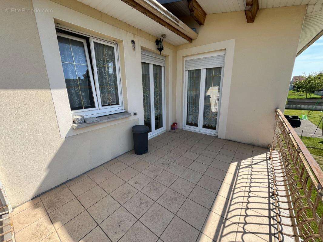 Pavillon independant  avec 2 appartements de 124.50m² - photo 13