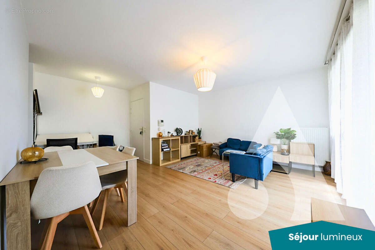 Appartement à CORBEIL-ESSONNES