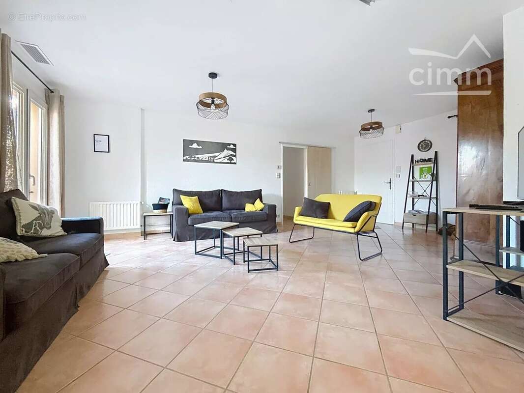 Villa de plain pied avec 4 chambres et proche du centre ville - photo 8