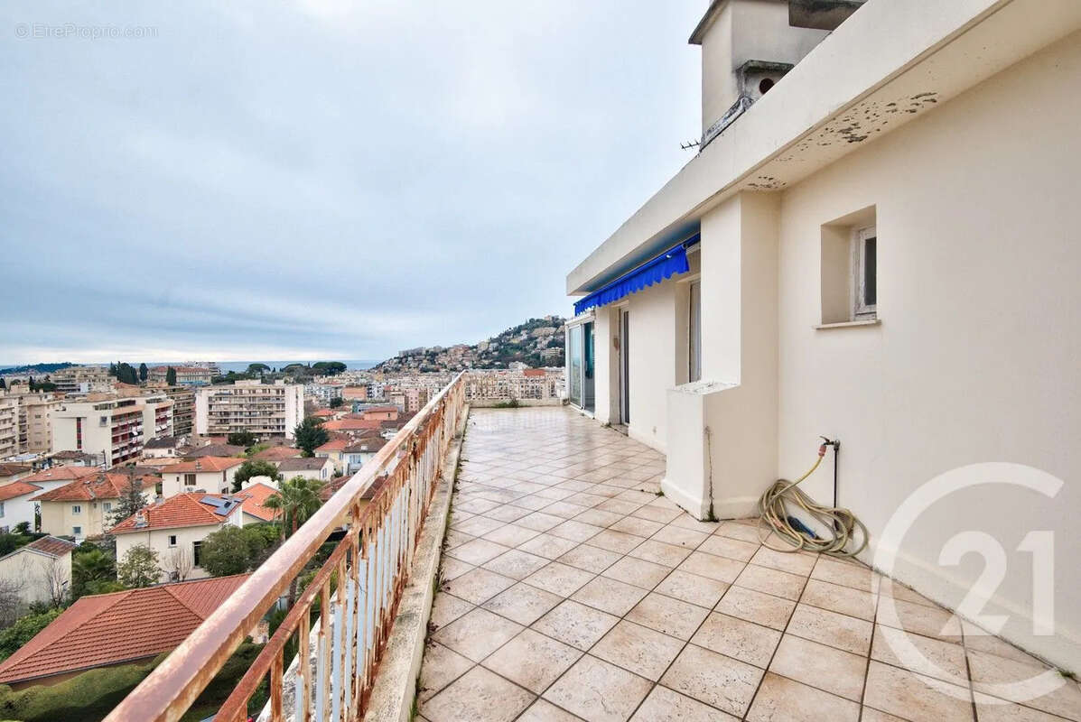 Appartement à NICE