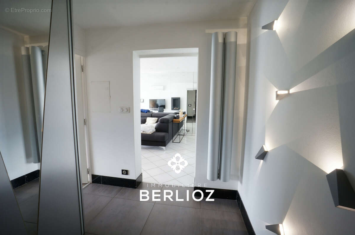 Appartement à MEYLAN