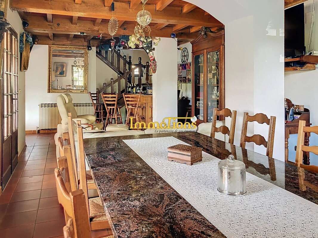 Maison à Viriville - photo 2