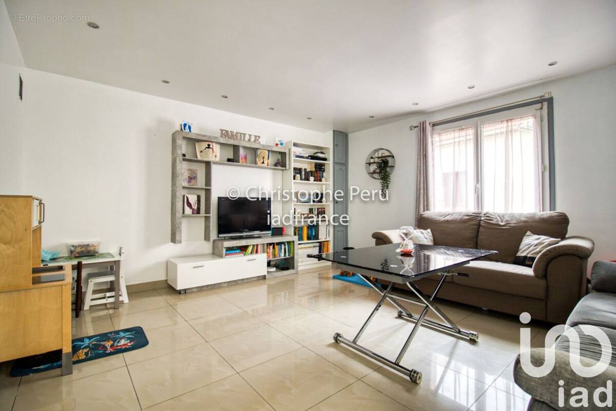 Photo 1 - Maison à SAINT-OUEN-L'AUMONE